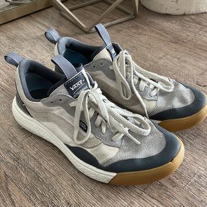 Vans Ultra Range EXO Sneakers Oatmeal Navy Suede